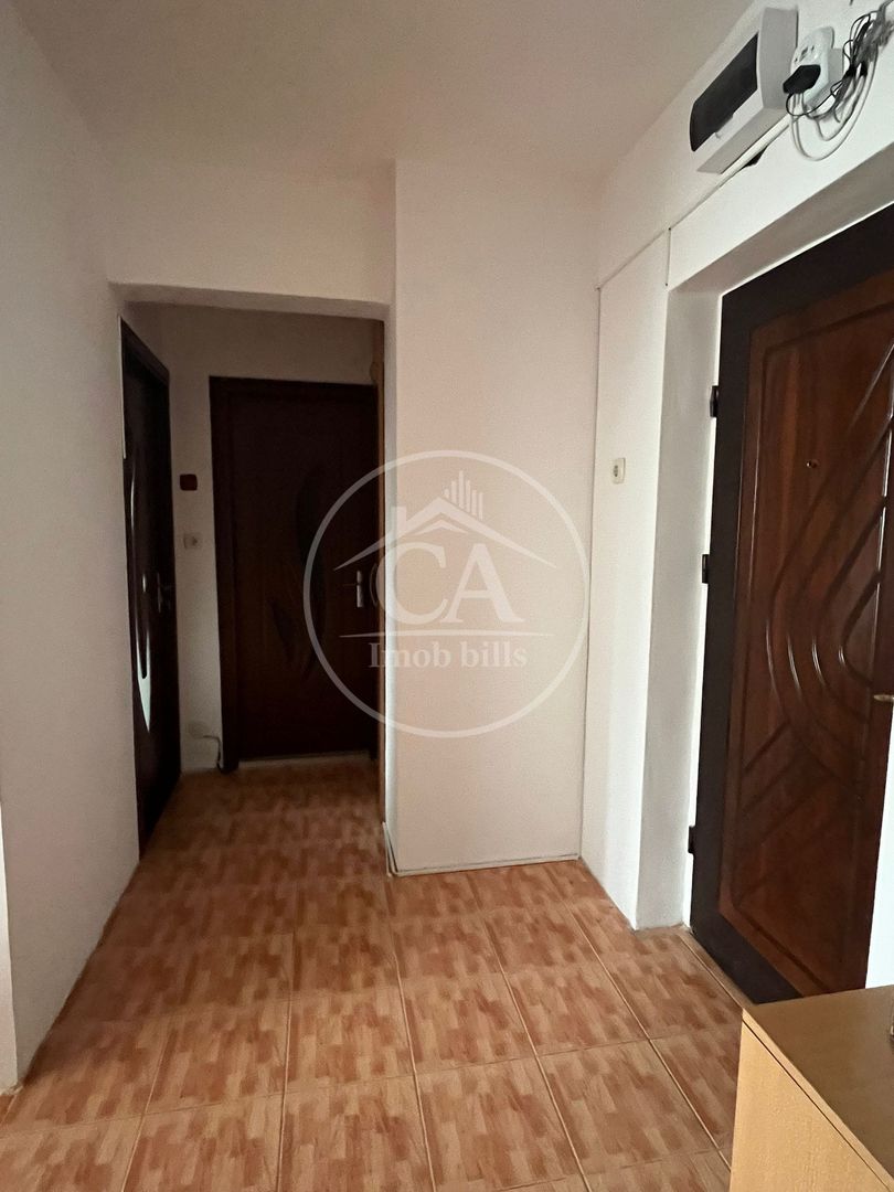 Apartament cu 3 camere de vânzare in zona Cantemir, Oradea - Poză 12