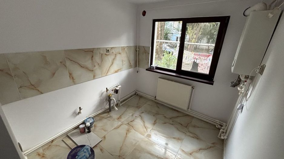 Apartament  2 cam Micro 40,parter - Poză 7