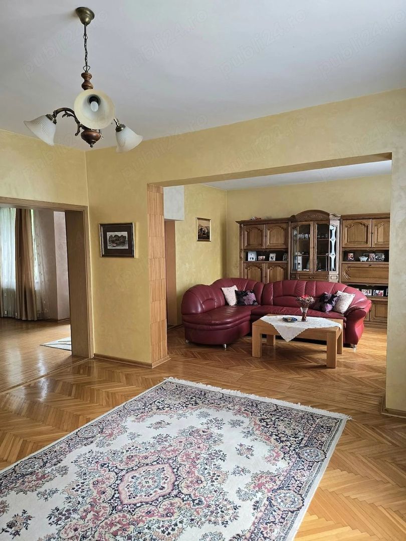 Casă în centrul municipiului Alba Iulia - Poză 4
