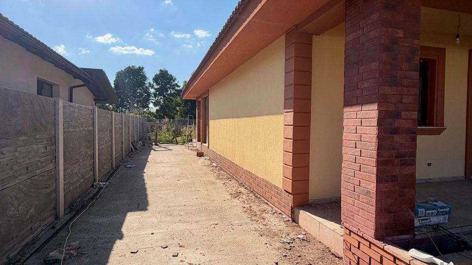 Casa individuala I 3 camere I 480 mp teren I Sanmihaiu Roman - Poză 8