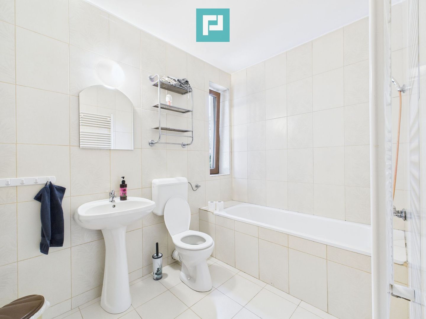 Casă  spațioasă cu 5 camere, Aradului - Poză 22