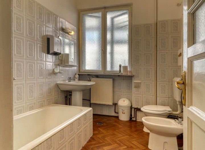 Romană- 5 camere- 140 mp - centrala termica - Poză 12