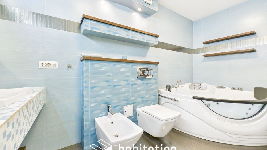 Descoperă eleganța unei case moderne– vizitează prin tur virtual - Poză 24