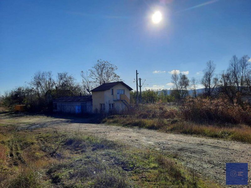 Spatiu de productie, fosta balastiera, Conop, 9100 mp - Poză 1