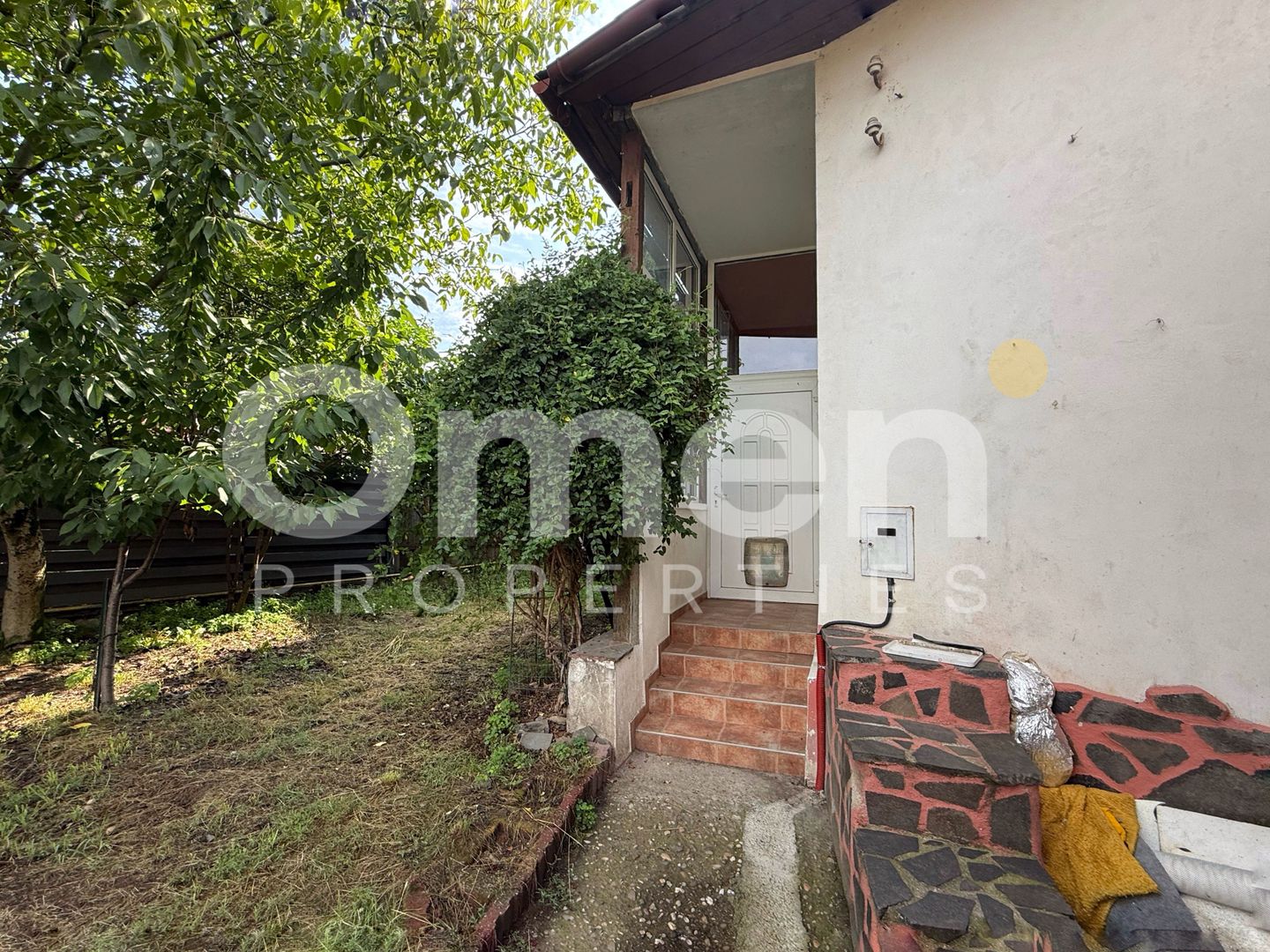 Casă cu 3 camere, garaj și anexă în centrul vechi Baia Mare - Poză 1