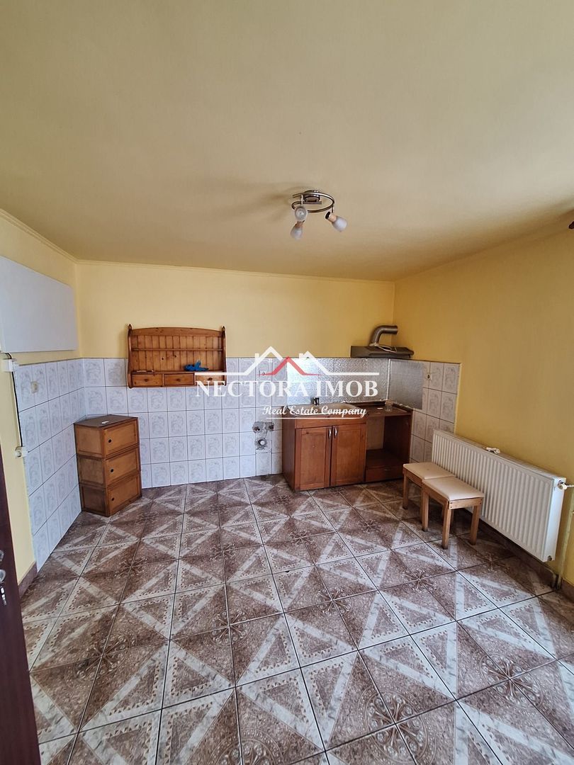 NECTORA IMOB-CASA mare 5 camere, 3 bai, pod, demisol pentru birouri - Poză 8