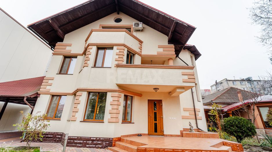 Casa individuală, sector Centru - Poză 1