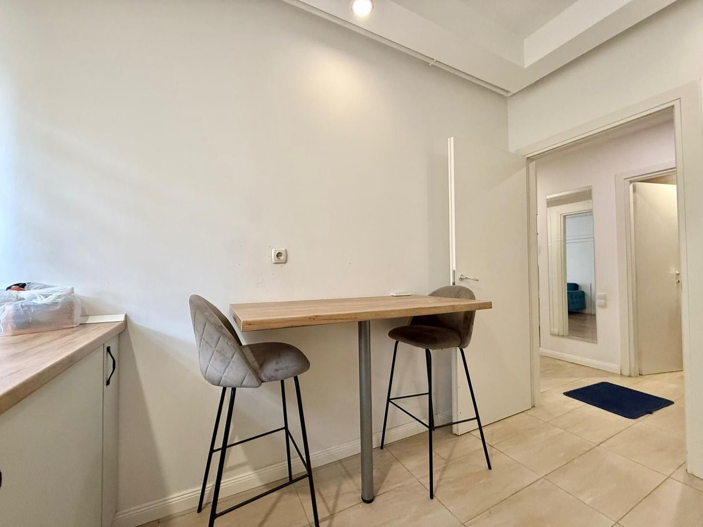 COSMOPOLIS - Apartament cu 3 camere, mobilat si utilat. - Poză 9