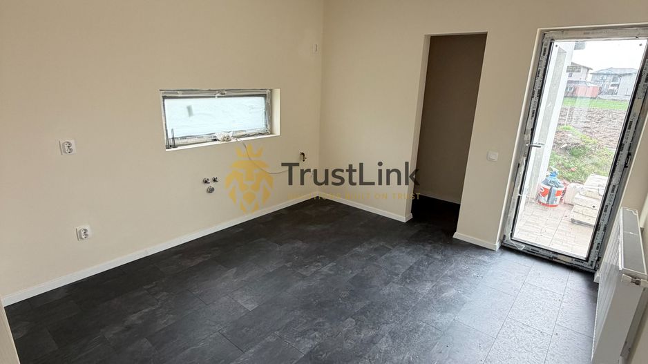 Casa individuala 4 camere Finalizata 380mp curte comuna Berceni - Poză 20