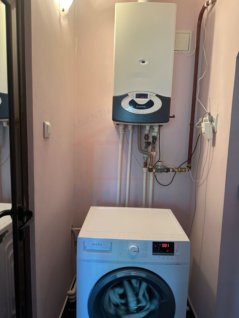 SE VINDE APARTAMENT 3 CAMERE, MICRO 38, 63.000 EURO - Poză 6