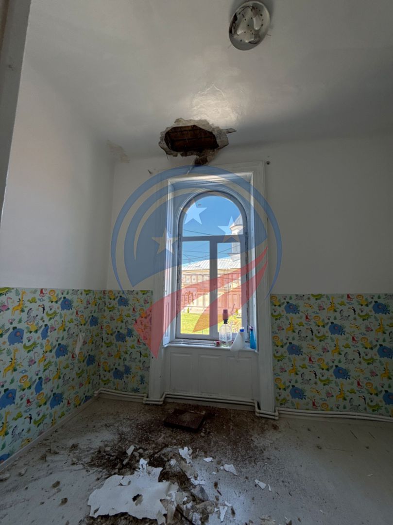 Casa de vanzare-vis-a-vis de Casa Studenților/Craiova - Poză 11