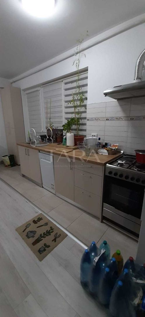 Vă oferim spre vânzare un apartament cu 3 camere în Florești. - Poză 4