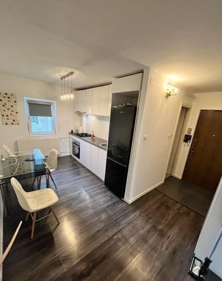 De Închiriat Apartament 2 Camere, în Apropiere de Tineretului - Poză 1