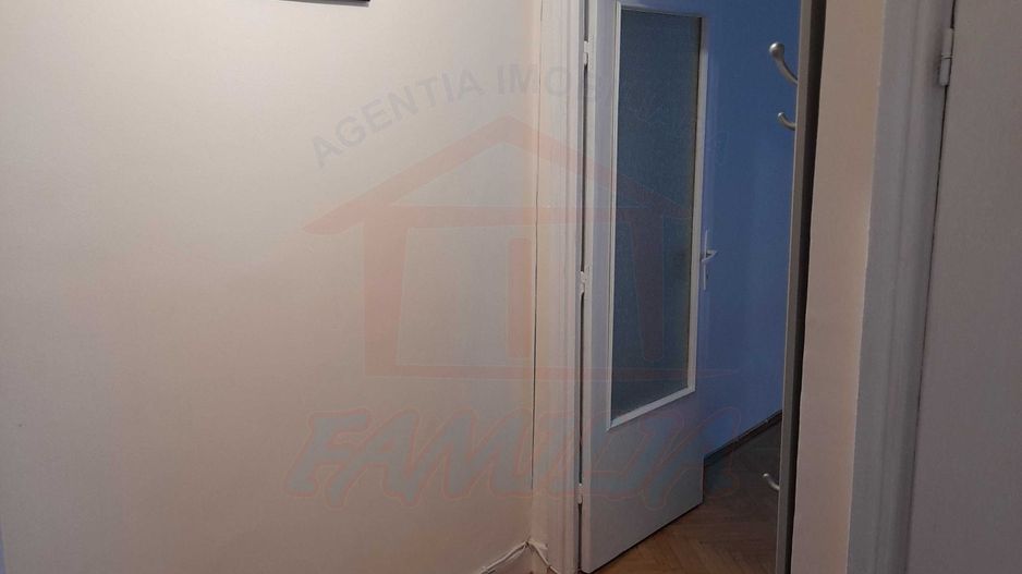 ✨De închiriat 3 camere, Centru, 400 Euro/luna - Poză 1