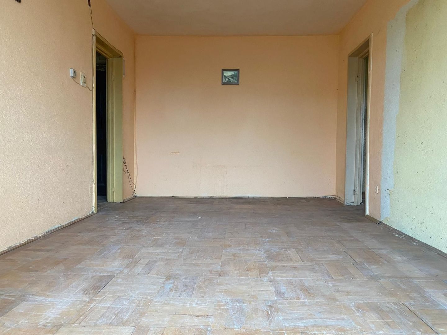 Vanzare apartament cu 3 camere în Micro 6  zonă căutată din Târgoviste - Poză 3