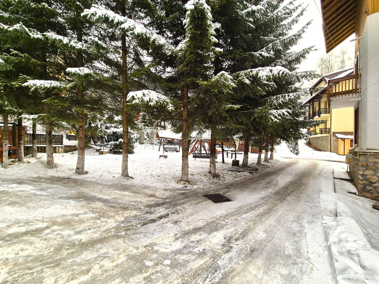 Comision 0 - Apartament în vilă, spațios, priveliște spre cabana Postăvaru - Poză 31