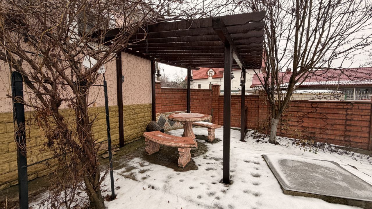 Casă de vânzare în satul Brăila, comuna Băcioi – locuință confortabilă într-un cadru liniștit și pitoresc - Poză 15