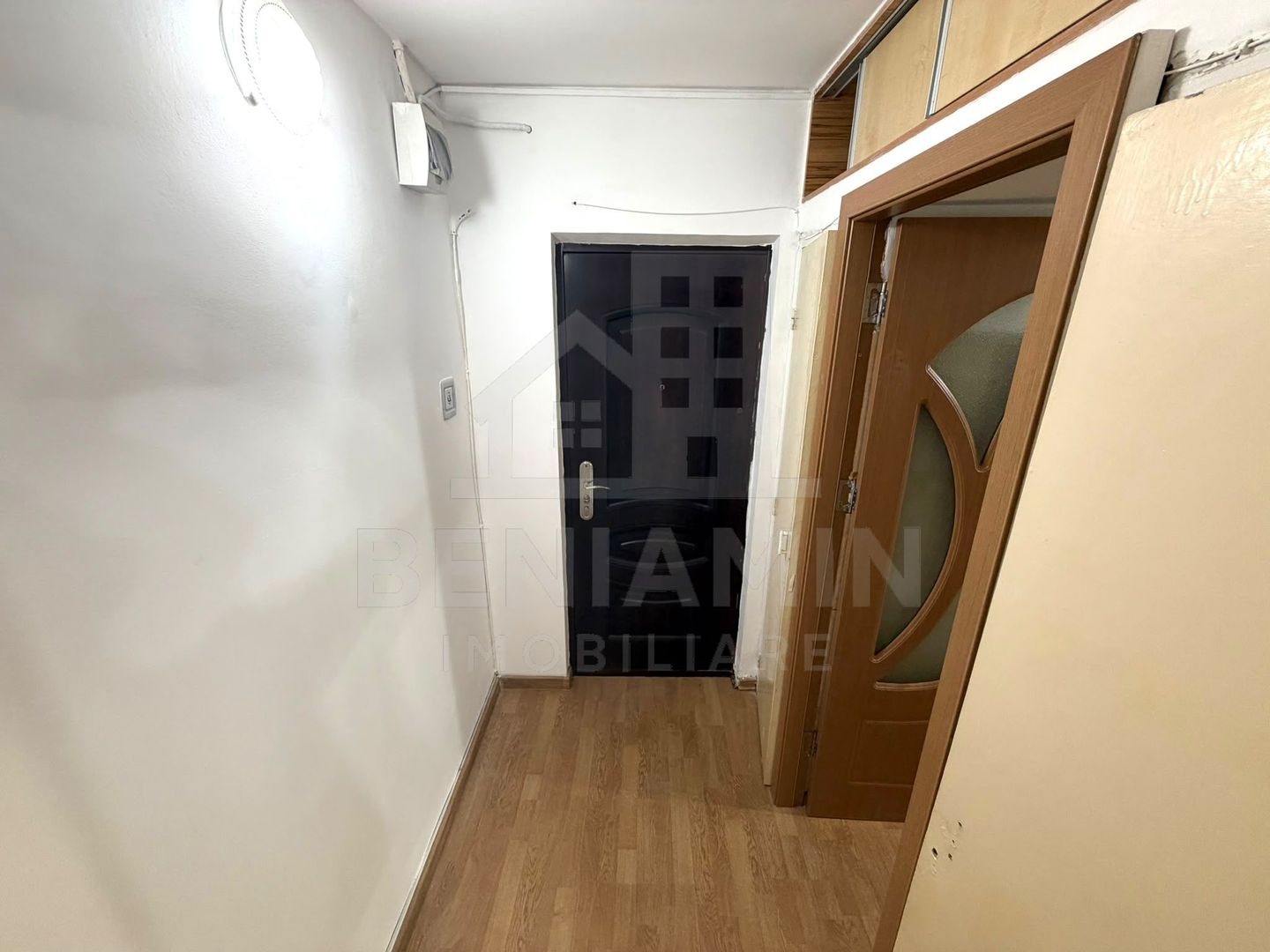 Apartament 2 camere etaj 1 cu teava de gaze 41mp Craiovita - Poză 6