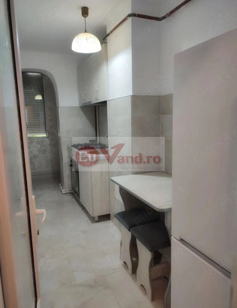 De inchiriat apartament cu 2 camere, Micro 21, et. 1, 470 euro - Poză 4