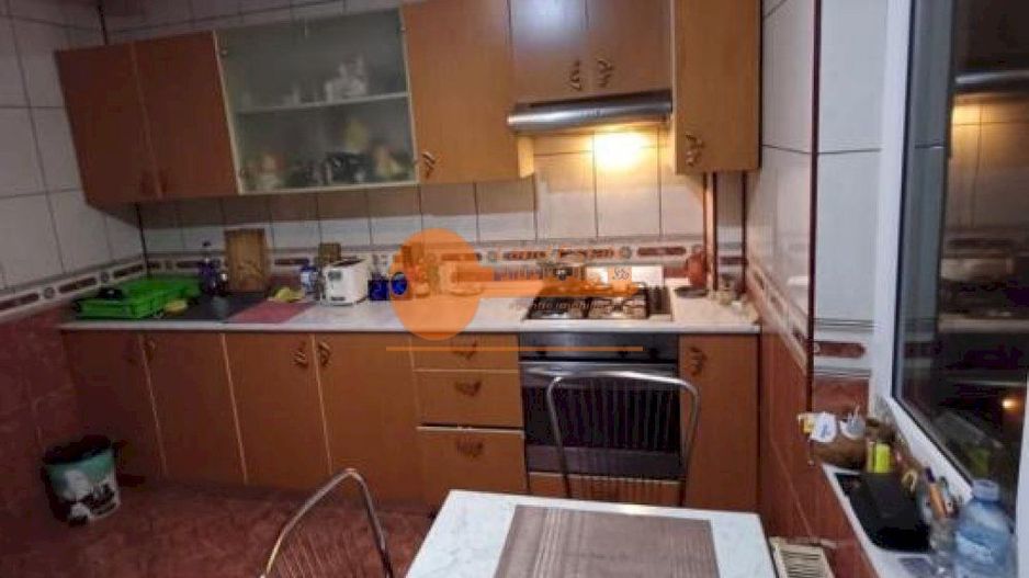 Apartament cu 3 camere Bloc Reabilitat - 5minute de metrou Obor - Poză 2