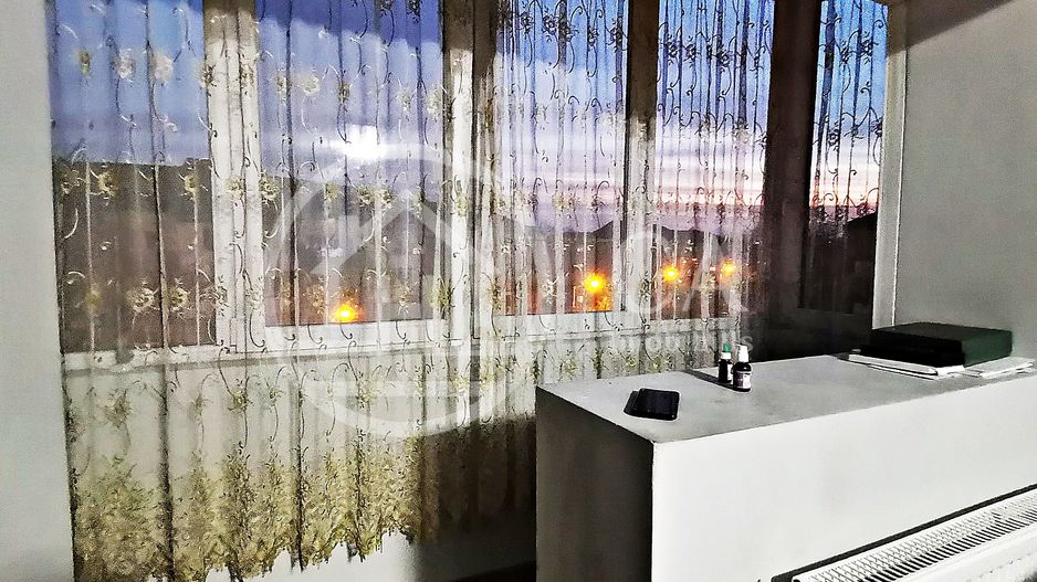 Apartament cu 4 camere de vanzare in Decebal, Oradea - Poză 9