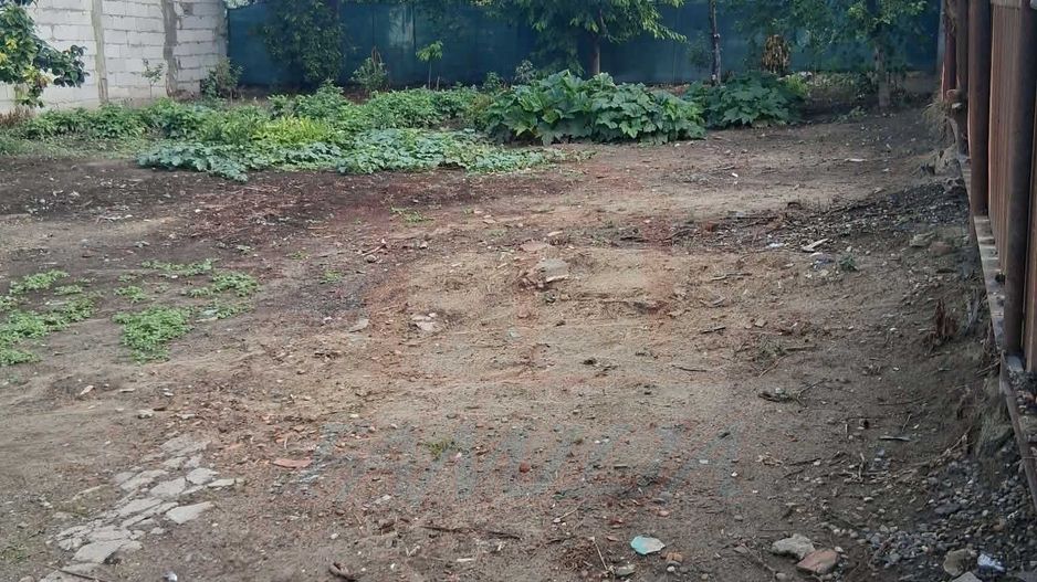 38.000 euro, casa DEMOLABILA cu 440 mp teren in FILESTI - Poză 3