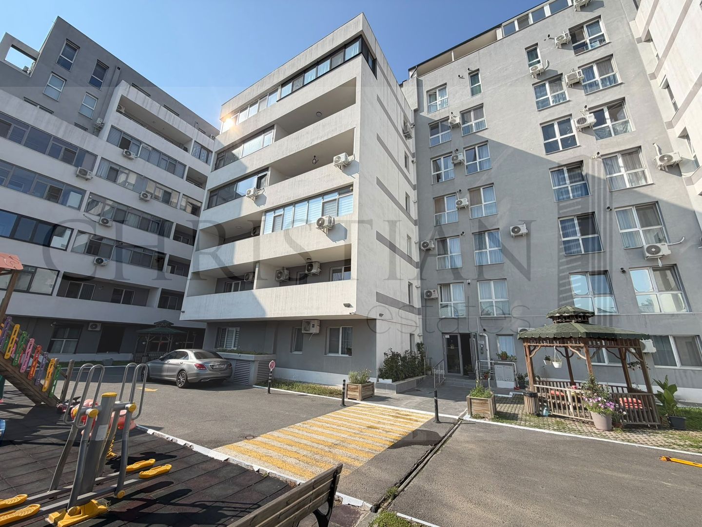 Garsoniera New World Residence - Delta Vacaresti - Poză 1
