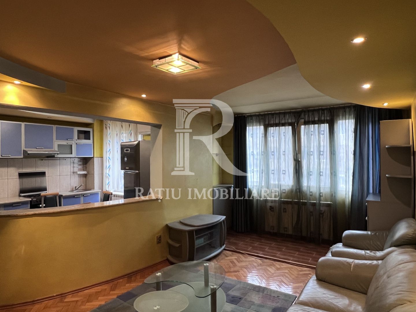 Apartament cu 3 camere | etaj 1 | ascensor | Rogerius | Oradea - Poză 2