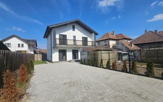 Casa Individuala cu 4 camere si curte in SIbiu, zona Turnisor - Poză 1