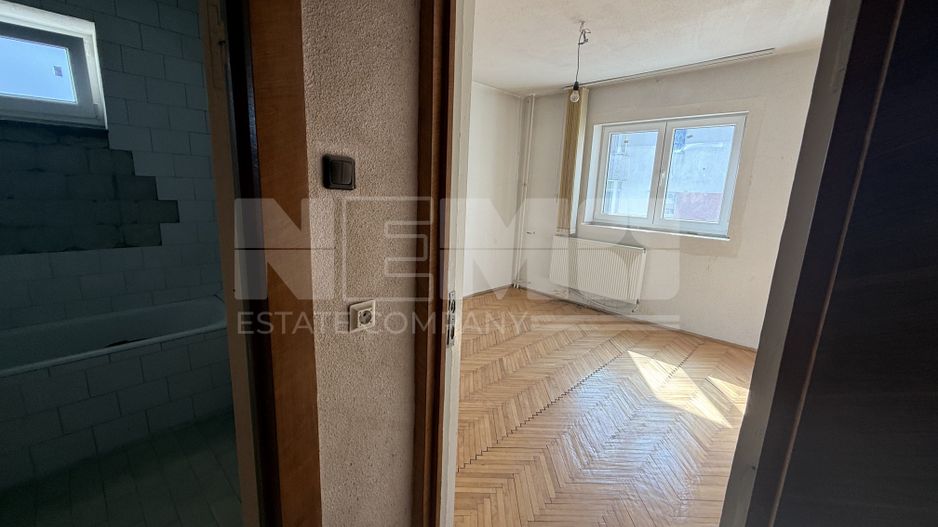 Apartament 3 camere de vânzare | Radauti – Bogdan Voda | Etaj 3 - Poză 6