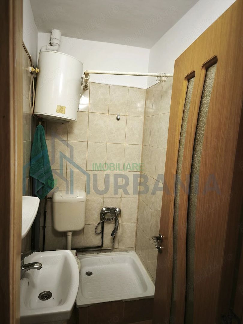 Camera de camin, 16 mp, Piata Pacurari (zona LUKOIL), Iasi - 35.000 Euro - Poză 4