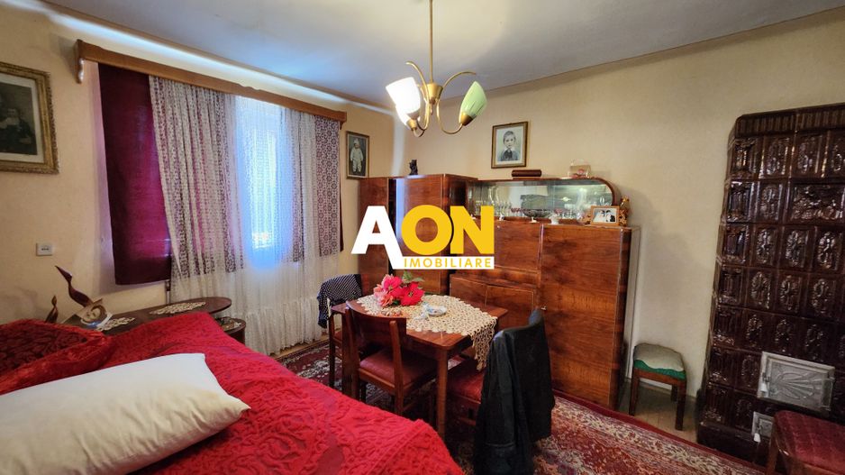 Casă cu 4 camere de vânzare în zona Barabant - Poză 3