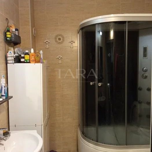 Casă cu 2 camere la curte comuna zona Farmec - Poză 3