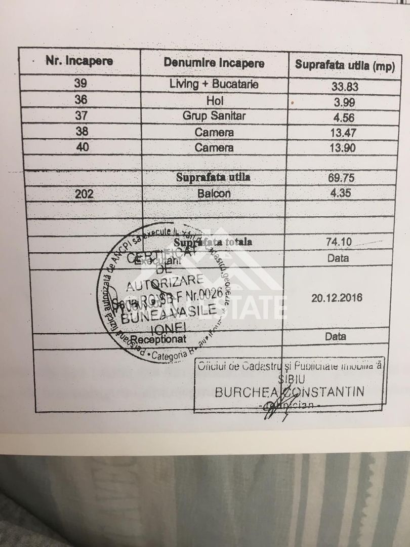 Apartament de vanzare cu 3 camere, suprafata.utila 70mp. - Poză 10