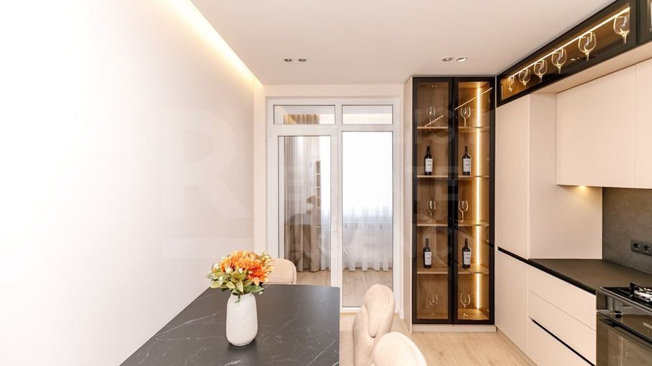 Vânzare, apartament, 2 camere, str. Vasile Lupu, Buiucani - Poză 2