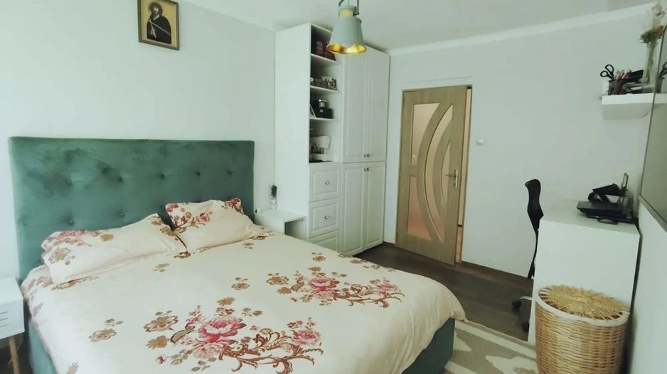 Torontalului | 3 camere | Decomandat |  Centrala proprie | Boxa in CF | Garaj - Poză 4