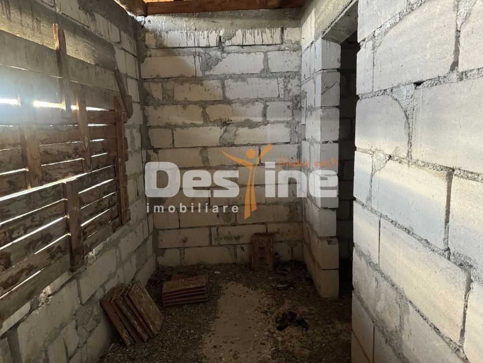 Casa de vanzare 4 camere la rosu Simeria - Poză 4