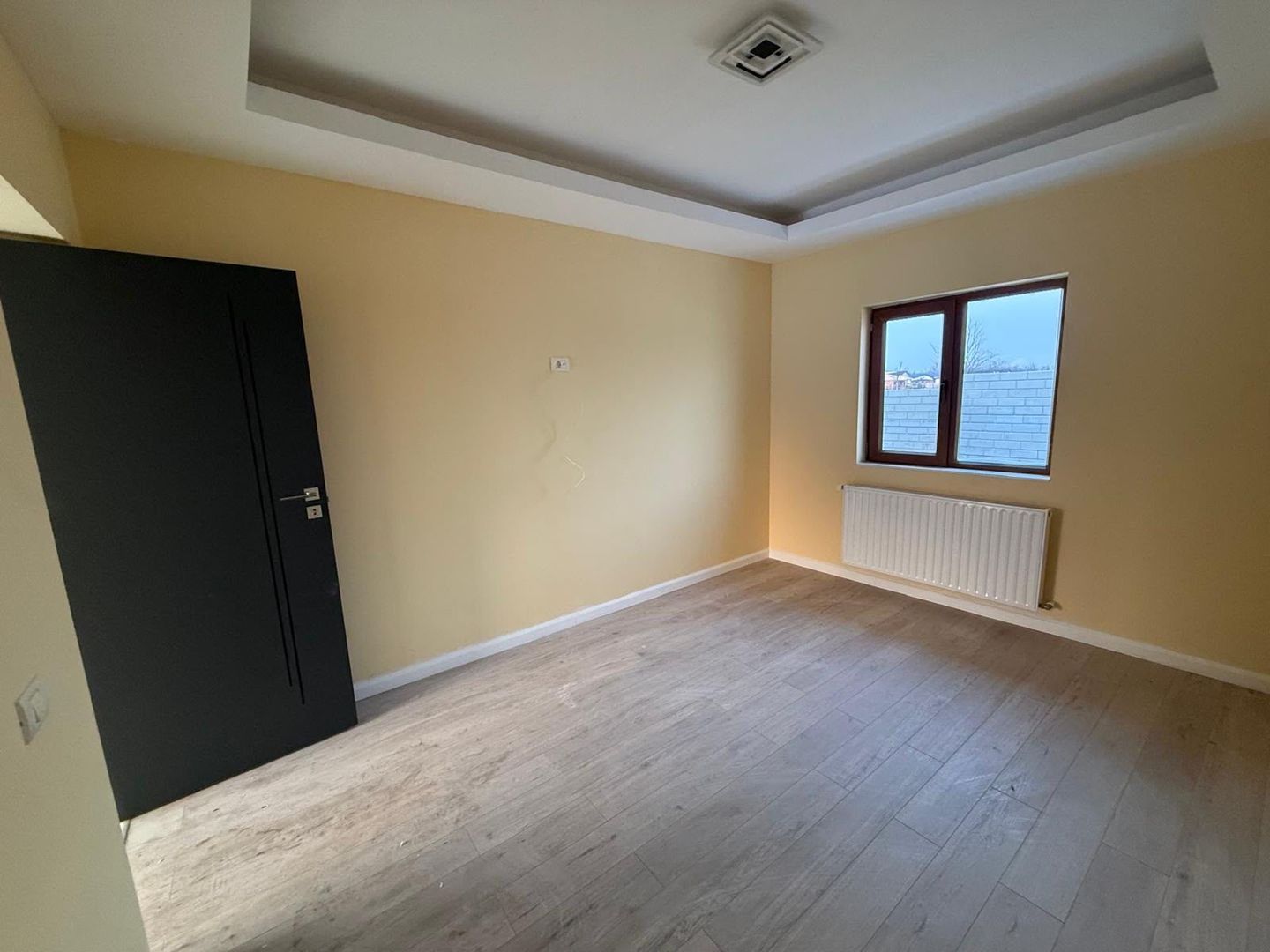 Casă spațioasă de închiriat în Clinceni, 120 mp + curte 535 mp - Poză 8