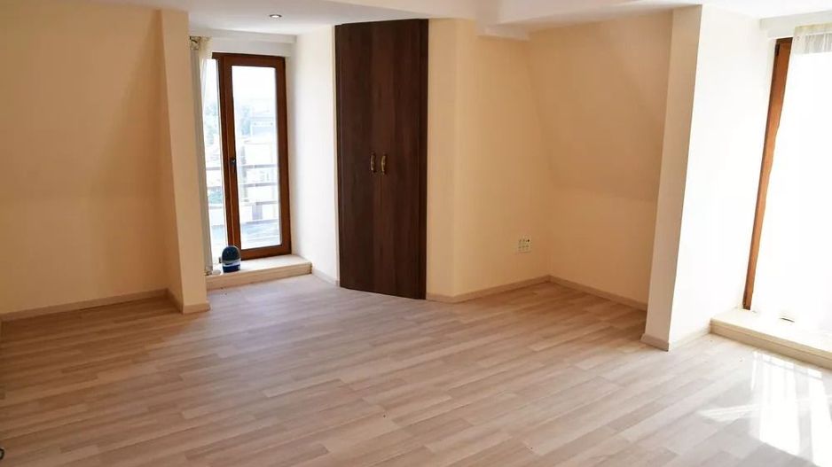 Apartament cu 1 camere de vânzare - Poză 1