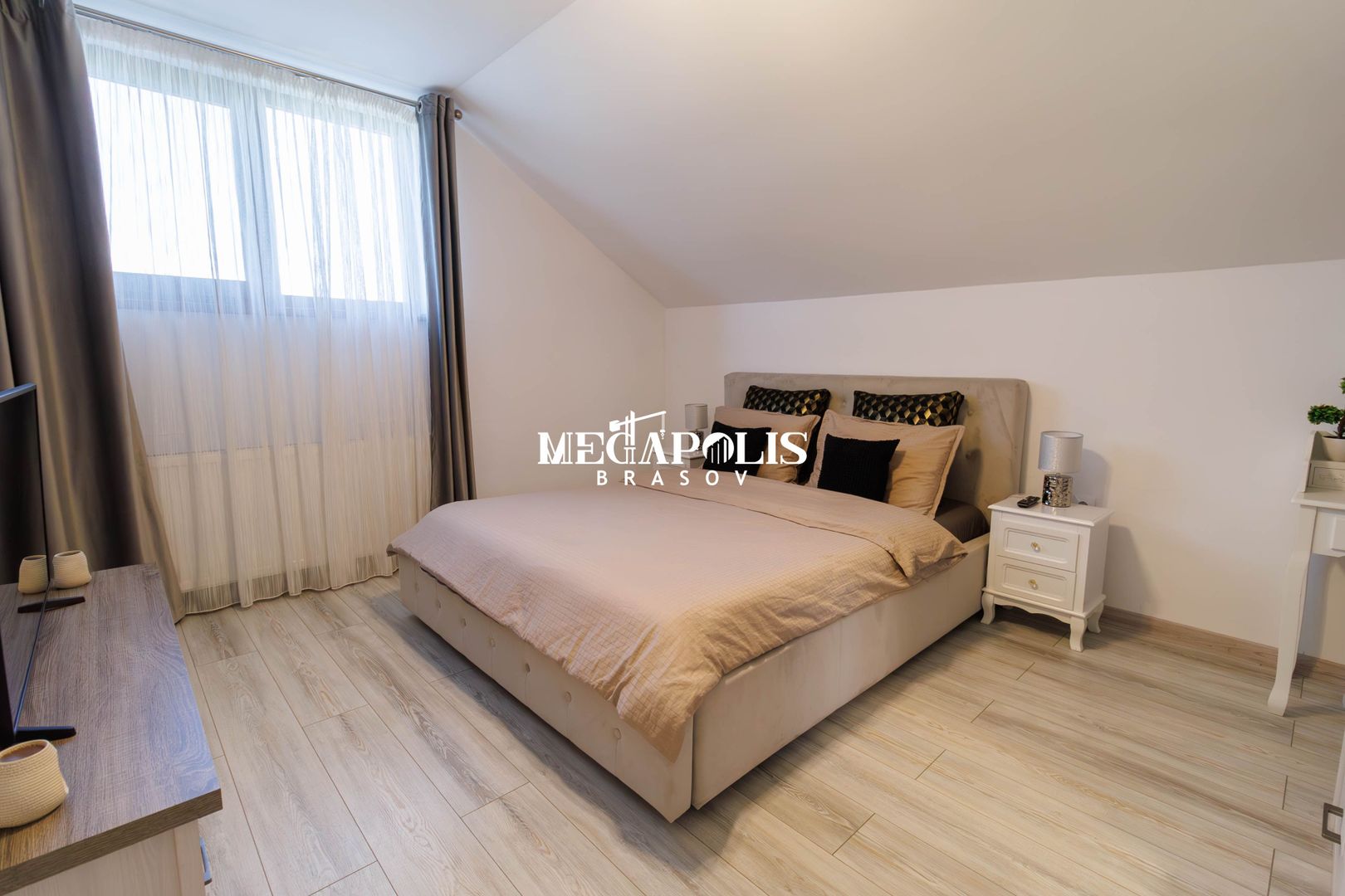 Casă spațioasă 4 dormitoare Sânpetru, 500 mp teren, mobilată complet - Poză 21