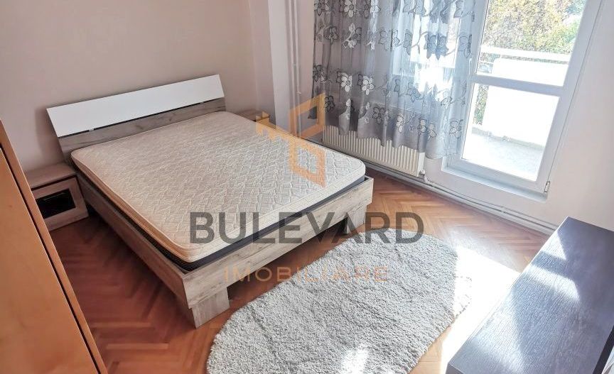 Apartament 3 camere decomandate + garaj! - Poză 1