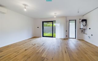 Apartament cu 3 camere si gradina proprie in Aviatiei - Poză 2