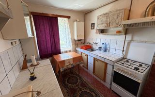 Apartament 2 camere, parter - Cugir - Poză 1