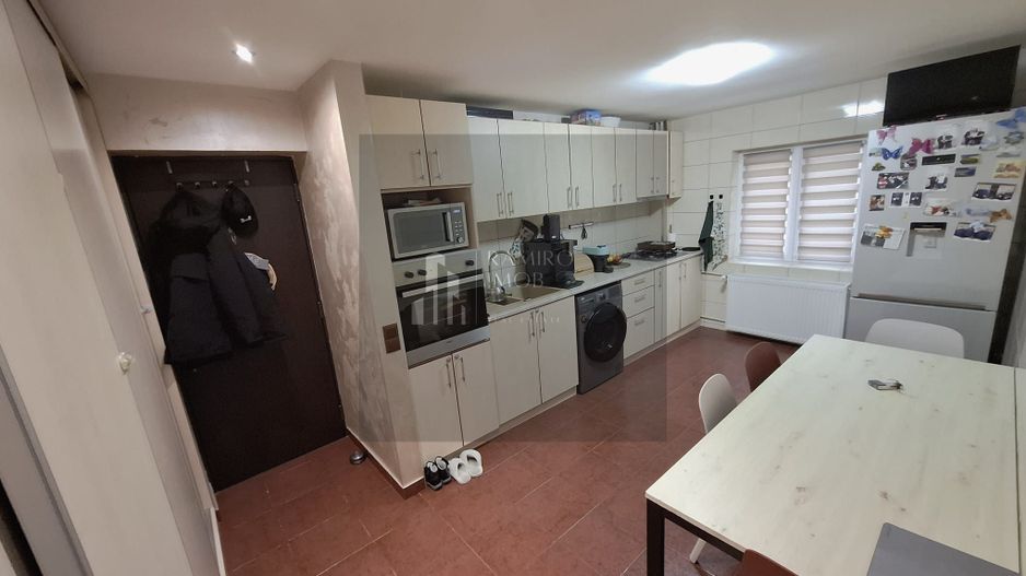 Apartament 2 camere Vitan conf 1 - Poză 1