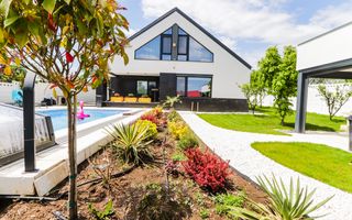 VILĂ MODERNĂ DE LUX CU PISCINĂ, FOTOVOLTAICE ȘI FOIȘOR – BREAZA - Poză 92