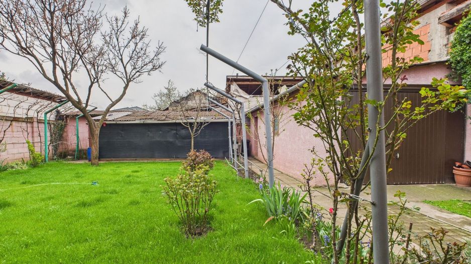 Casă individuală pe un nivel în zona Mehala - Poză 10