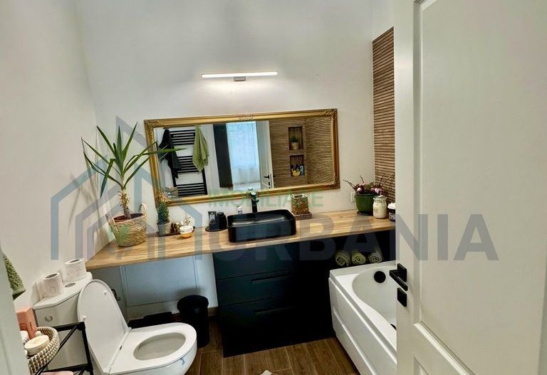 Casă + Garaj Spațios * # * # * - Poză 9