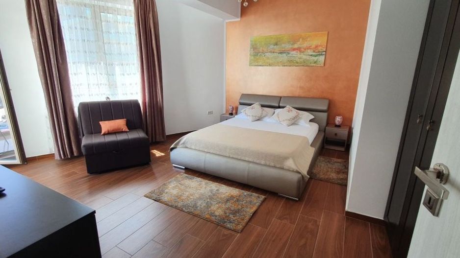 Studio de vanzare 40 mp Et. 3/4  Mamaia nord Twin Rezidence aproape de plaja - Poză 1