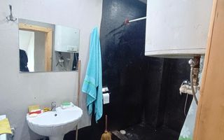 OPORTUNITATE INVESTITIE! Casa cu 2 apartamente- Zona Eroilor - Poză 5