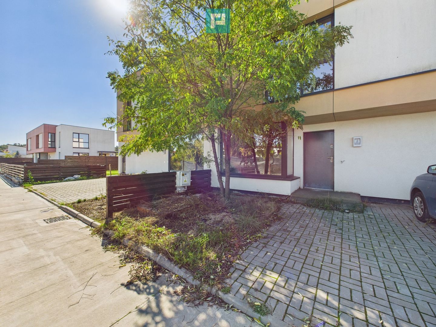 Casă modernă 3 dormitoare, curte generoasă și parcare dublă-CORBEANCA - Poză 3